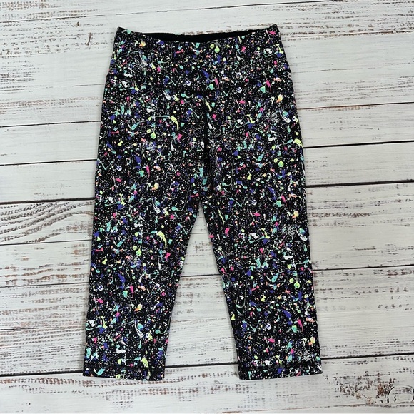 Victoria Secret size Small Knockout Paint Splatter Black Crop Leggings - Picture 6 of 10